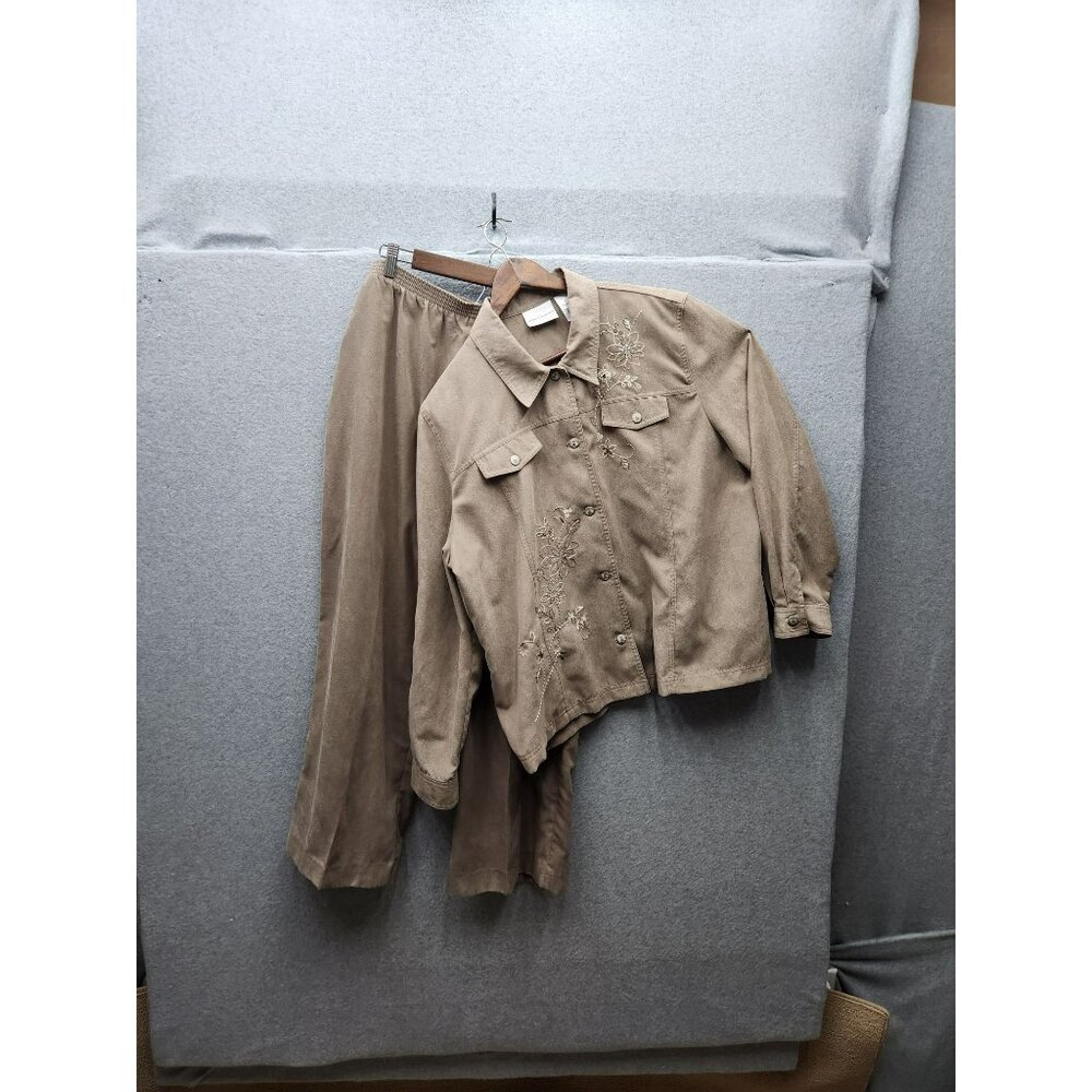 Alfred Dunner Womens Embroidered Tan Jacket & Elastic Waist Pants Set Size 20 Co